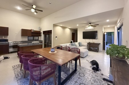 Casa en venta en Merida Cholul una planta con dos recamaras y alberca equipada